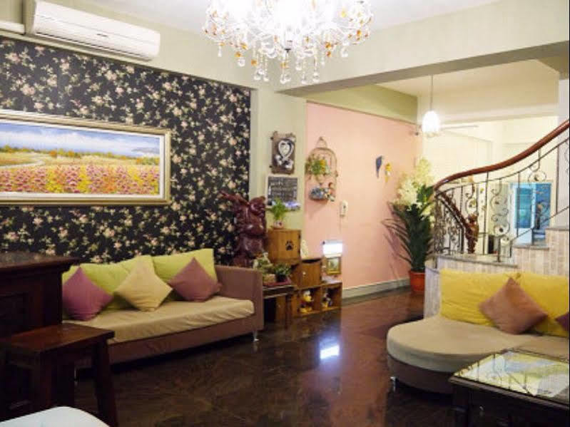 Bed and Breakfast Yaya House Jiaxin Esterno foto